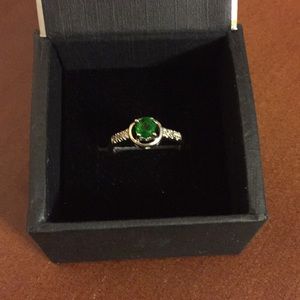 Kelly green ring!